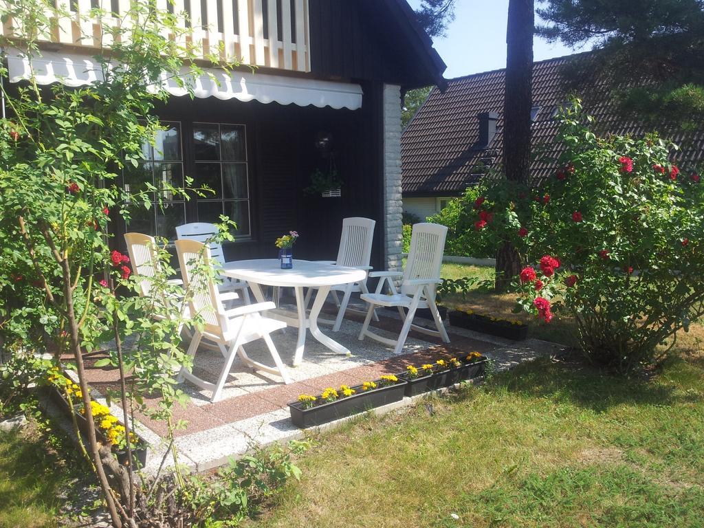 Anitas B&B Stockholm/Vaellingby Extérieur photo